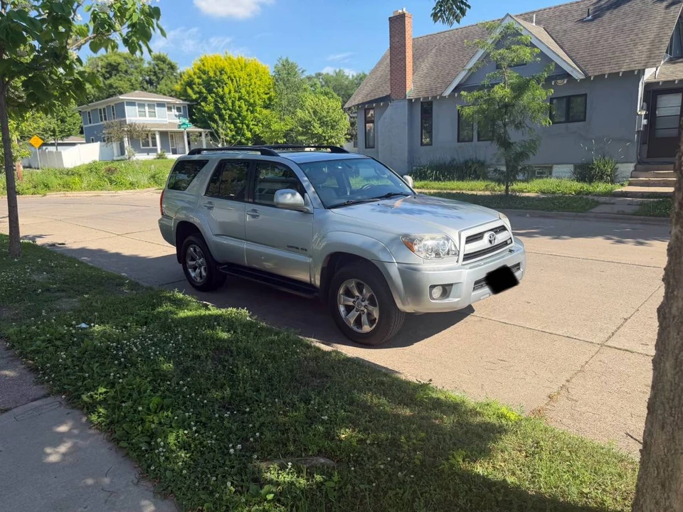 2007 Toyota 4Runner - Image 2 of 13