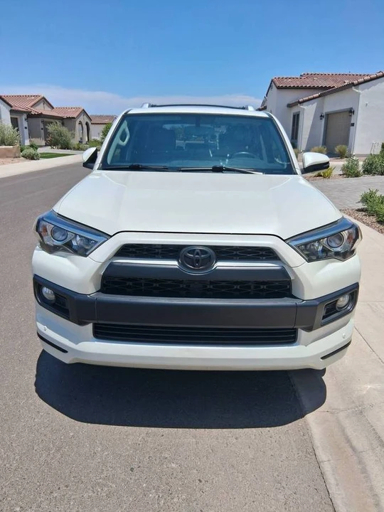2017 Toyota 4Runner 5th Gen - Image 5 of 16