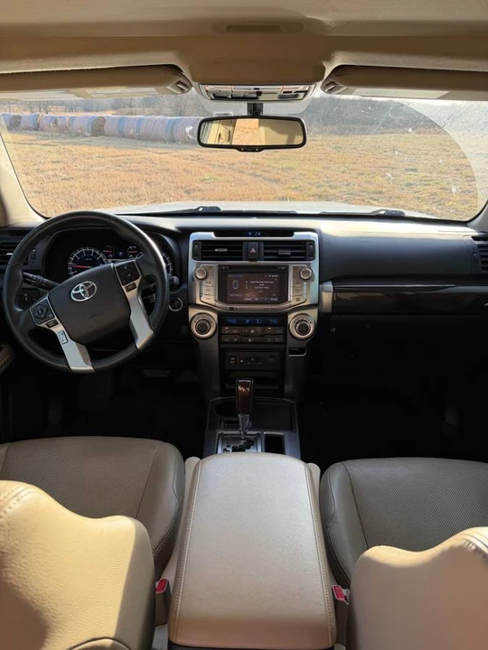 2017 Toyota 4Runner 5th Gen - Image 8 of 9