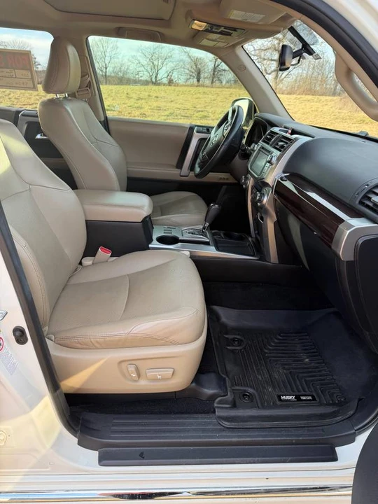 2017 Toyota 4Runner 5th Gen - Image 6 of 9