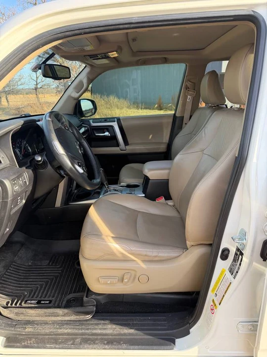 2017 Toyota 4Runner 5th Gen - Image 7 of 9