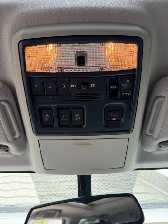 2015 Toyota 4Runner 5th Gen - Image 9 of 15