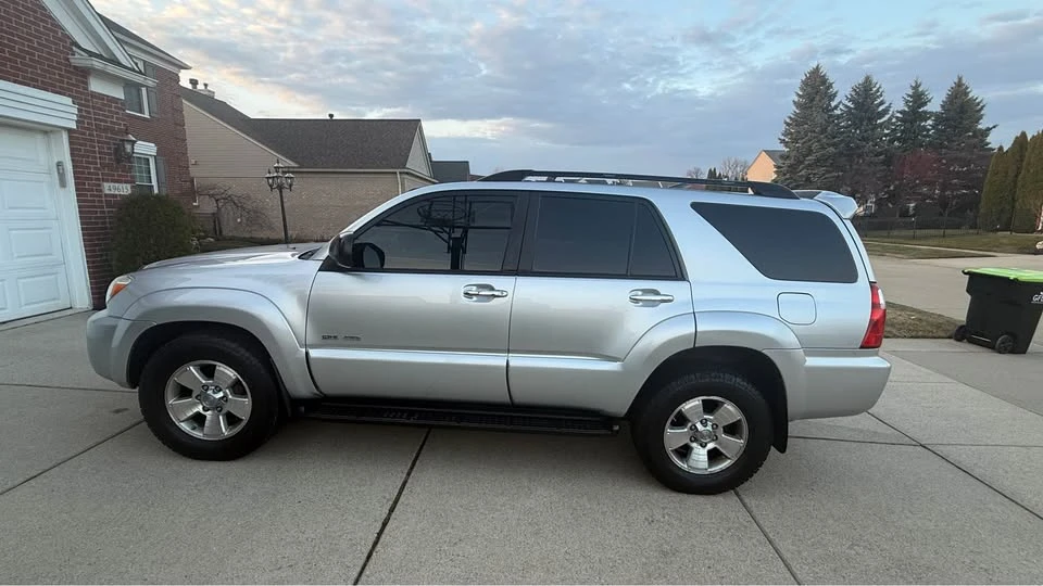 2008 Toyota 4Runner 4th Gen - Image 6 of 9