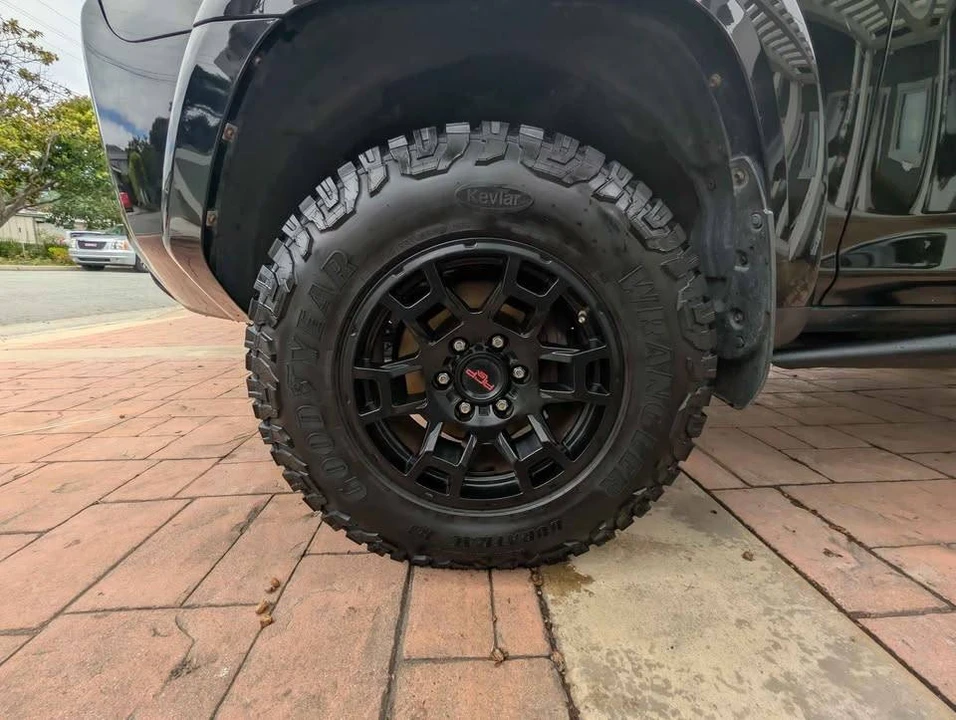 2018 Toyota 4Runner 5th Gen - Image 18 of 20