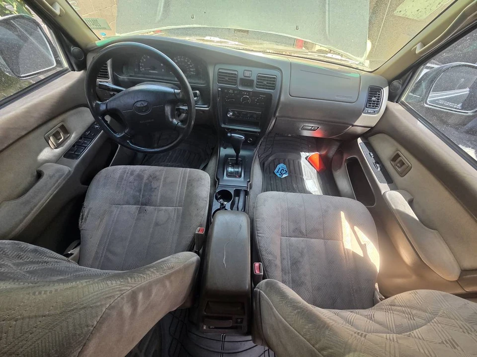 2001 Toyota 4Runner 3rd Gen - Image 12 of 17