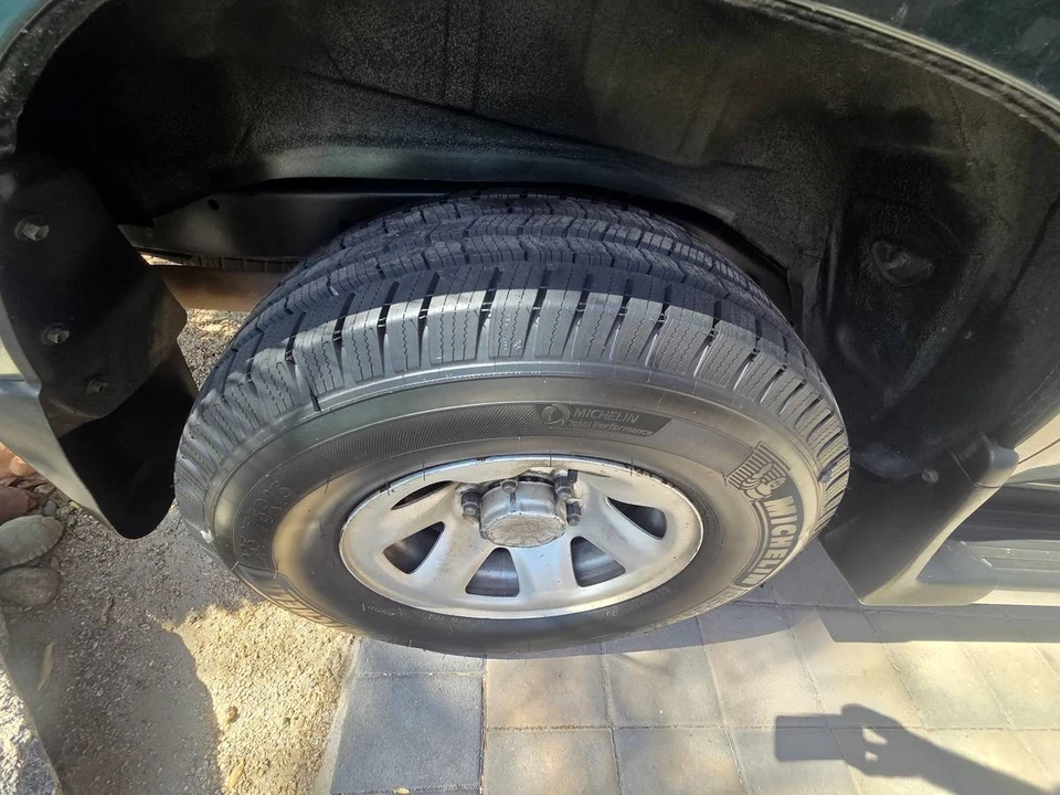 2001 Toyota 4Runner 3rd Gen - Image 13 of 17