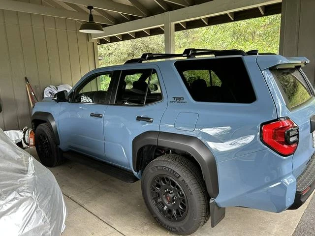 2025 Toyota 4Runner 6th Gen - Image 7 of 9