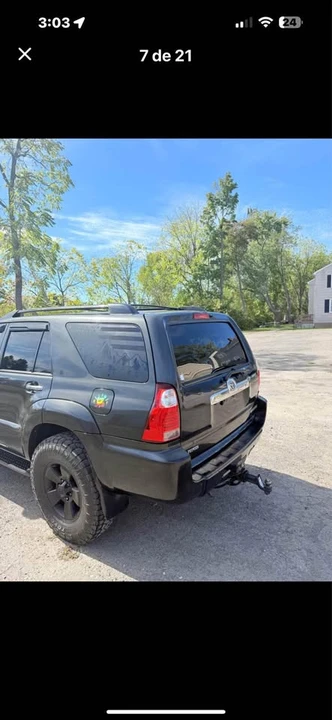 Toyota 4Runner - Image 5 of 5