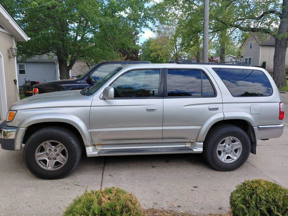 2002 Toyota 4Runner 3rd Gen - Image 5 of 7