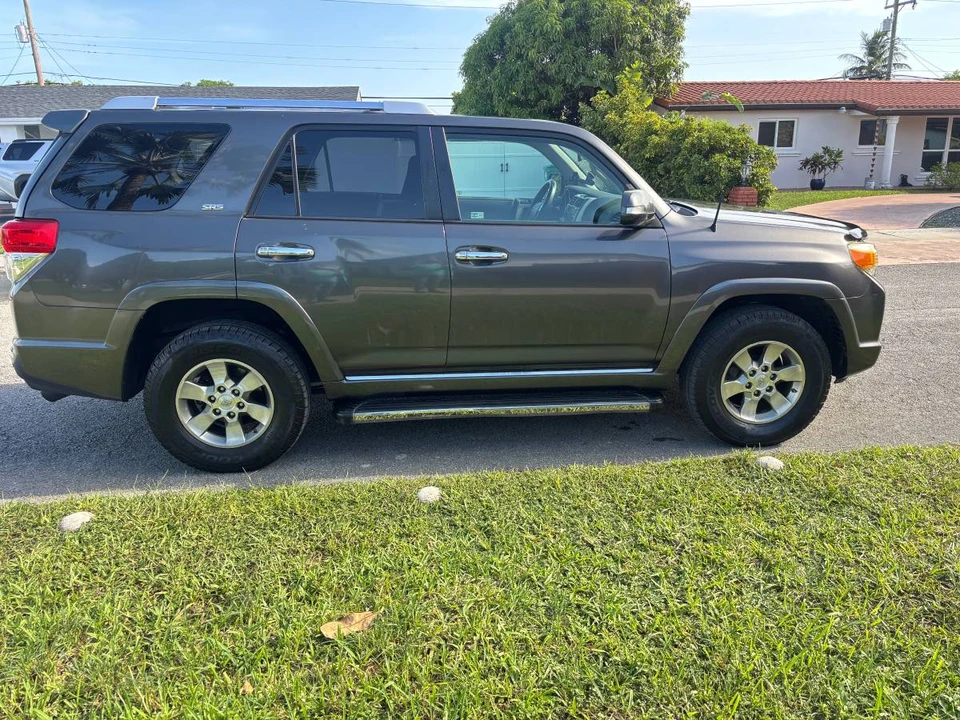 2011 Toyota 4Runner 5th Gen - Image 4 of 9