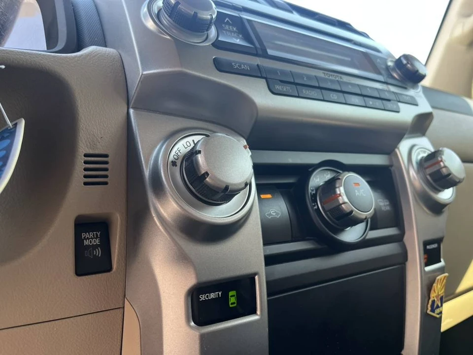 2012 Toyota 4Runner 5th Gen - Image 4 of 7