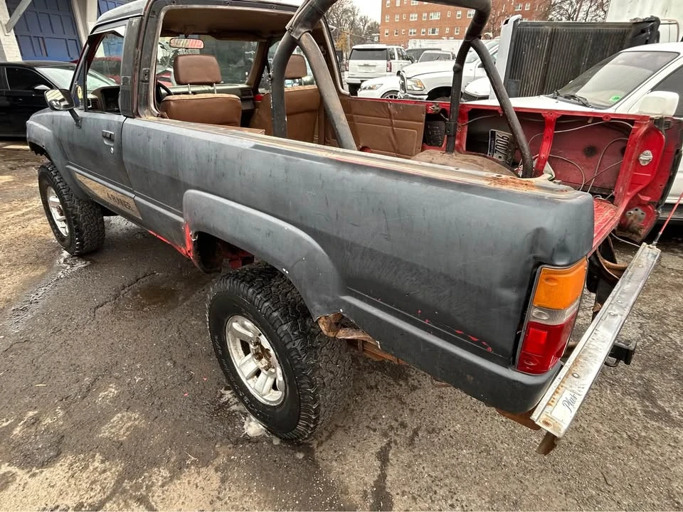 1986 Toyota 4Runner 1st Gen - Image 6 of 8