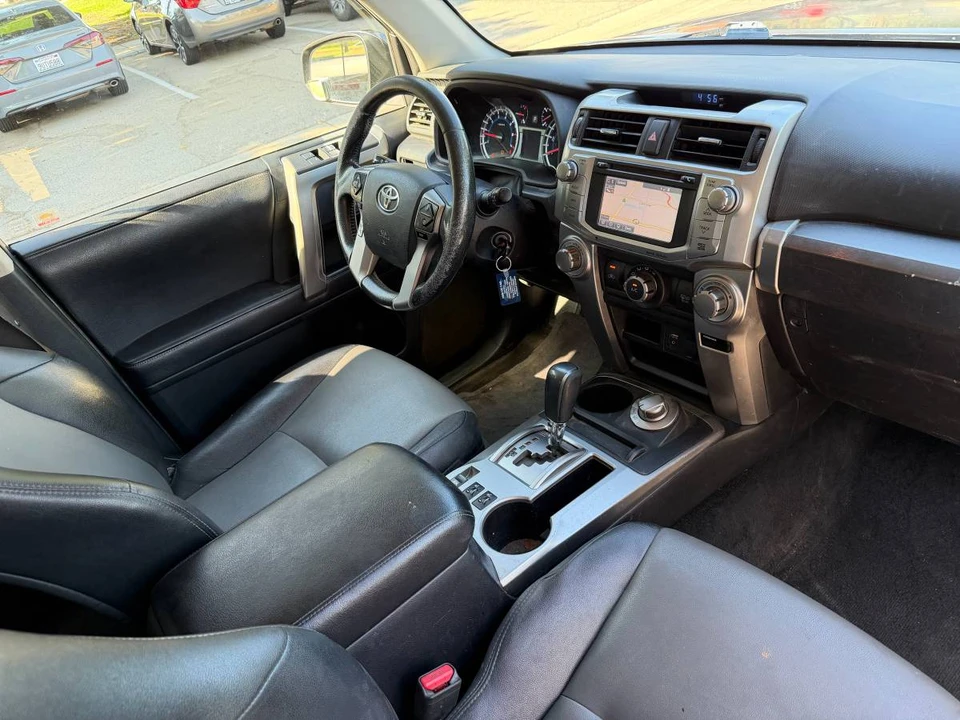 2017 Toyota 4Runner 5th Gen - Image 11 of 15