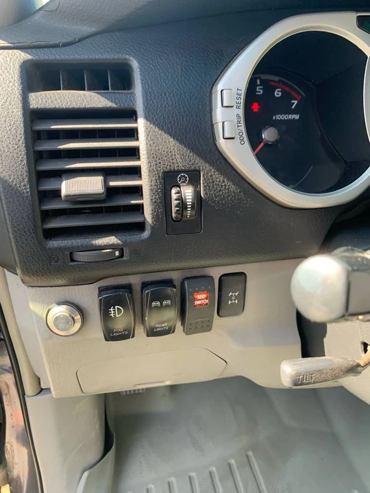 2005 Toyota 4Runner 4th Gen - Image 17 of 18