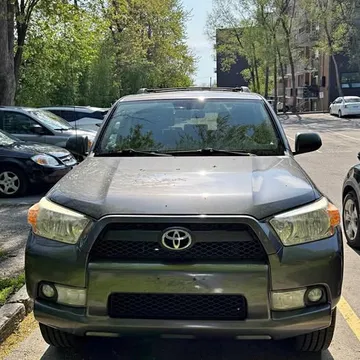 Toyota 4runner SR5 2011