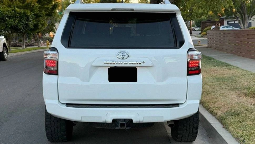 2018 Toyota 4Runner 5th Gen - Image 2 of 2
