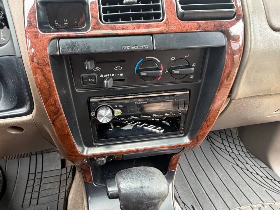 1998 Toyota 4Runner 3rd Gen - Image 10 of 14
