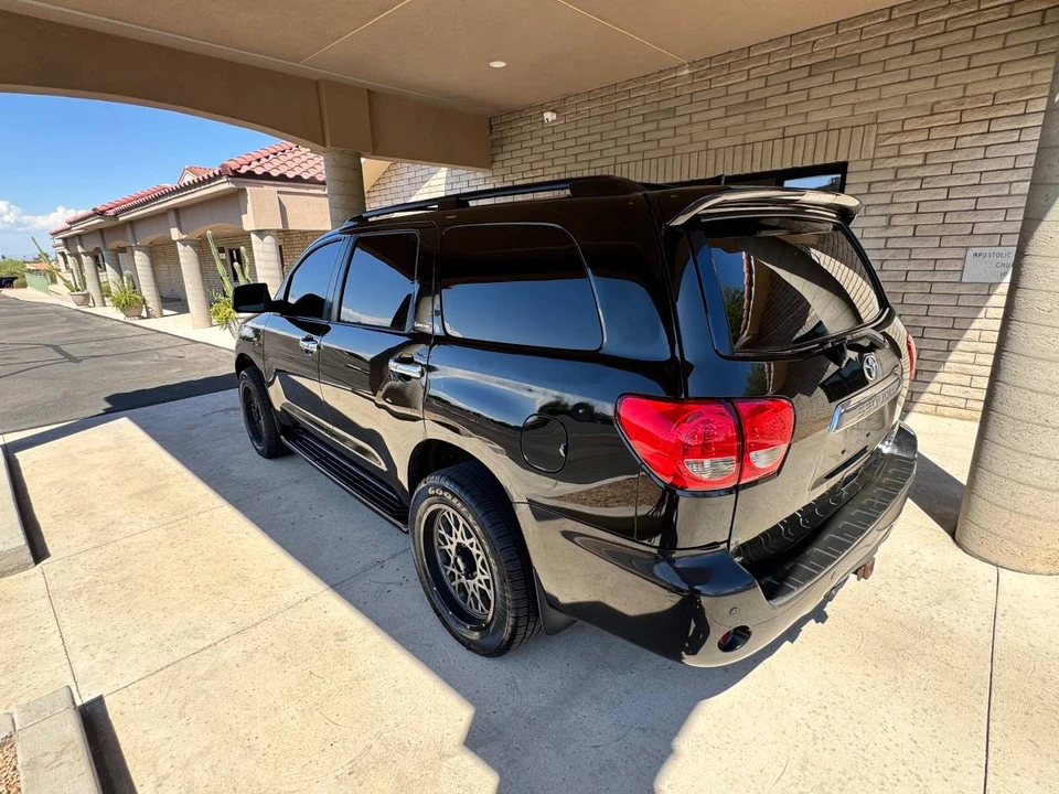 2011 Toyota Sequoia 2nd Gen - Image 7 of 16