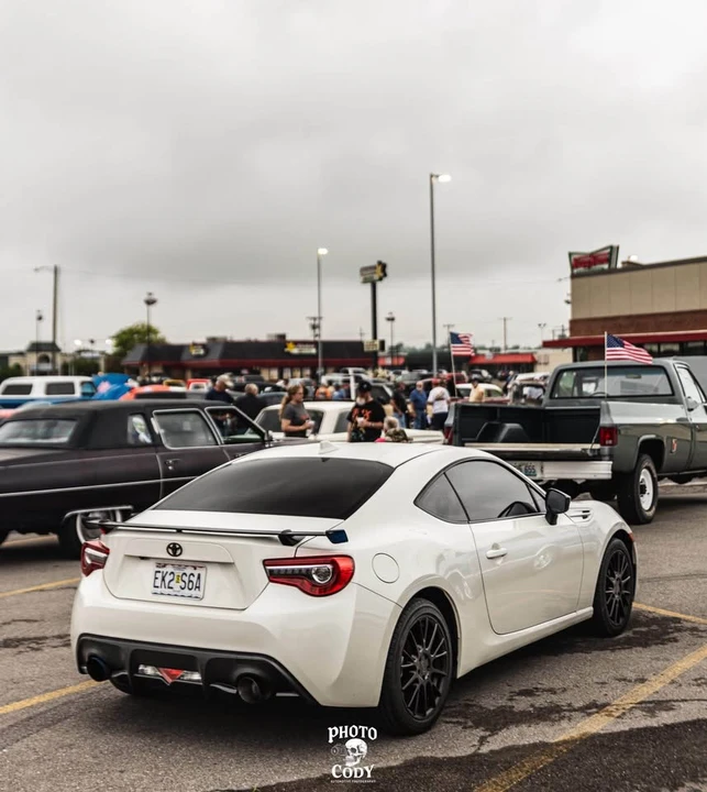 2018 Toyota 86 - Image 3 of 5