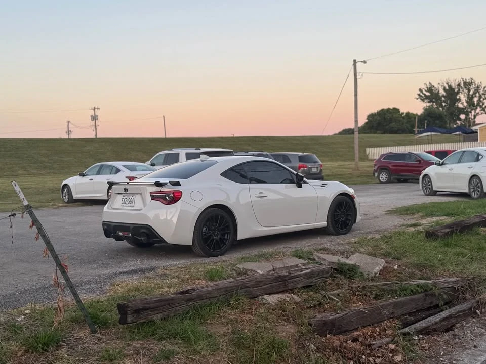 2018 Toyota 86 - Image 2 of 5