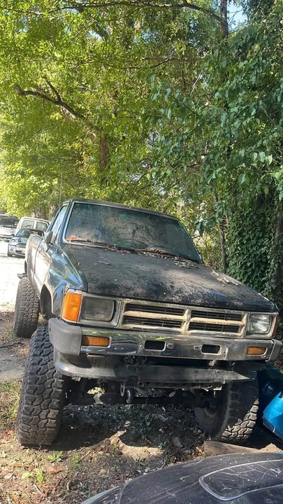 1987 Toyota Corolla AE86 - Image 2 of 3