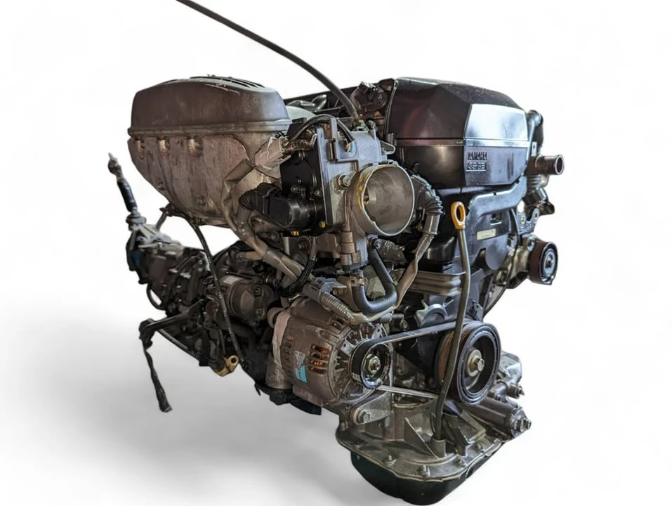 Parts & Memorabilia Engines - Image 3 of 10