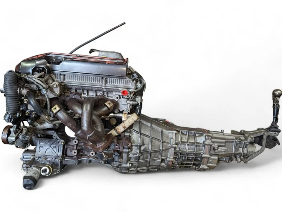 Parts & Memorabilia Engines - Image 8 of 10