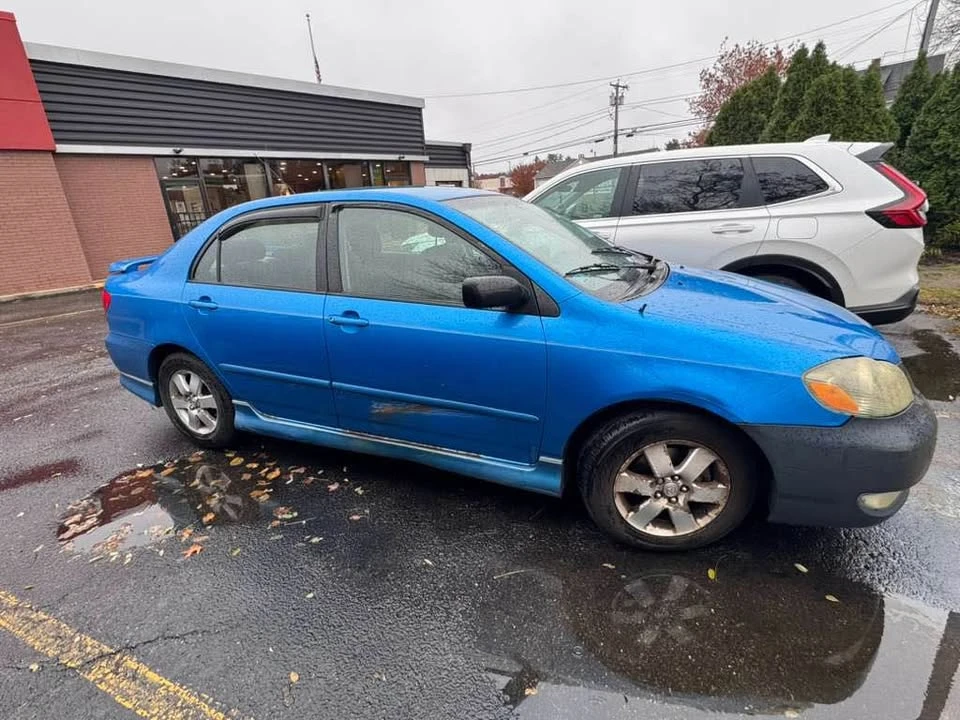 Toyota Corolla - Image 5 of 8