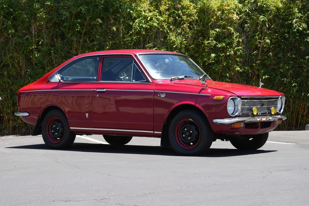 Toyota Corolla - Image 7 of 31
