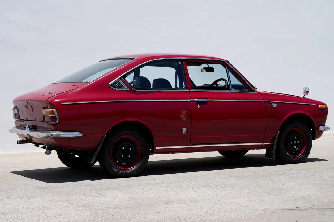 Toyota Corolla - Image 13 of 31