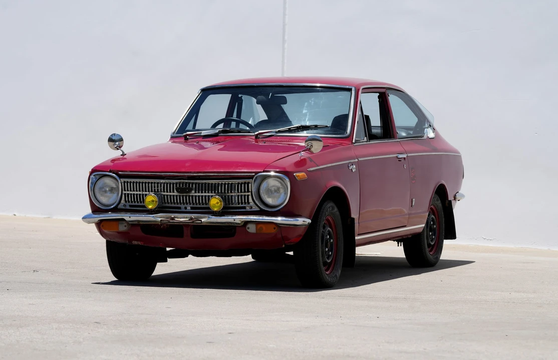Toyota Corolla - Image 5 of 31