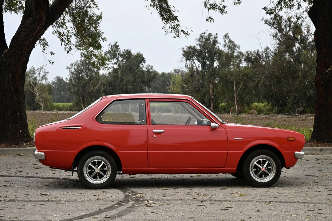 Toyota Corolla 1st Gen - Image 5 of 31