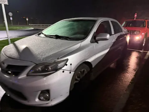 2011 Toyota Corolla 10th Gen - Image 2 of 4