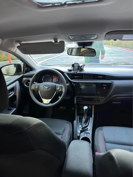 2017 Toyota Corolla 11th Gen - Image 6 of 7