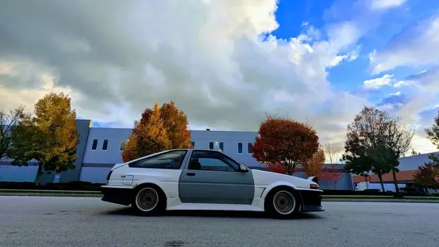 1984 Toyota Corolla AE86 - Image 2 of 7