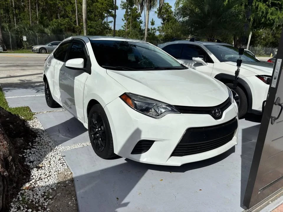 2016 Toyota Corolla 11th Gen - Image 2 of 4