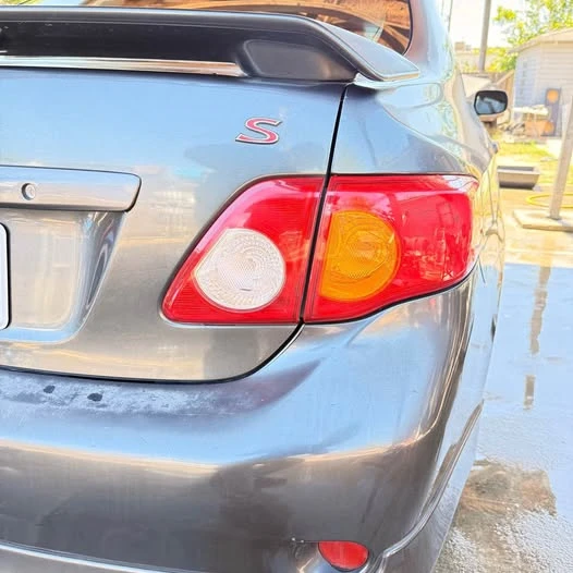 2009 Toyota Celica - Image 1 of 1