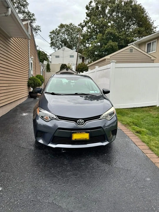 2015 Toyota Corolla 11th Gen - Image 1 of 9