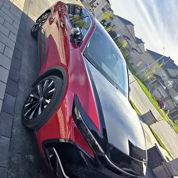 Toyota Crown Platinum Hybrid AWD