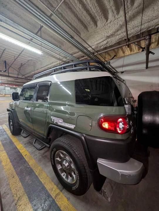 2012 Toyota FJ Cruiser - Image 2 of 7