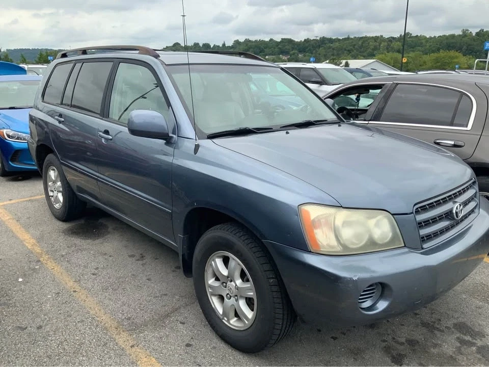 2003 Toyota Highlander - Image 2 of 3