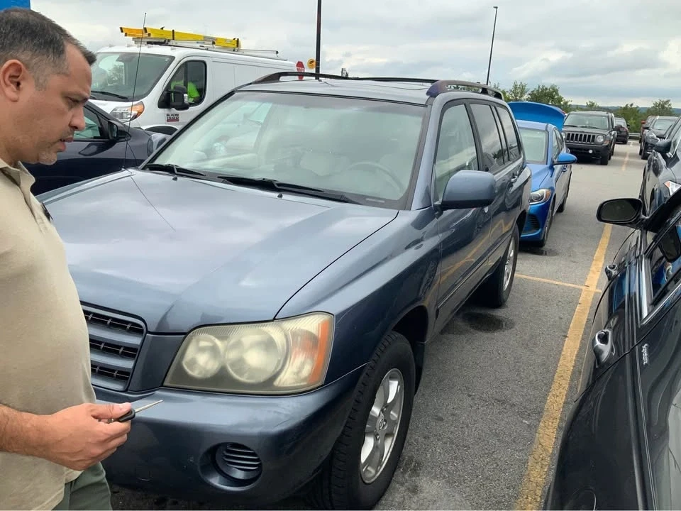 2003 Toyota Highlander - Image 3 of 3