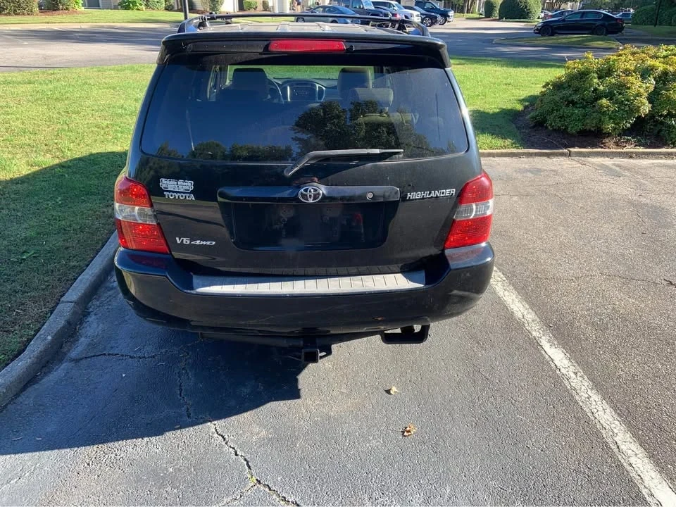 2005 Toyota Highlander - Image 3 of 9