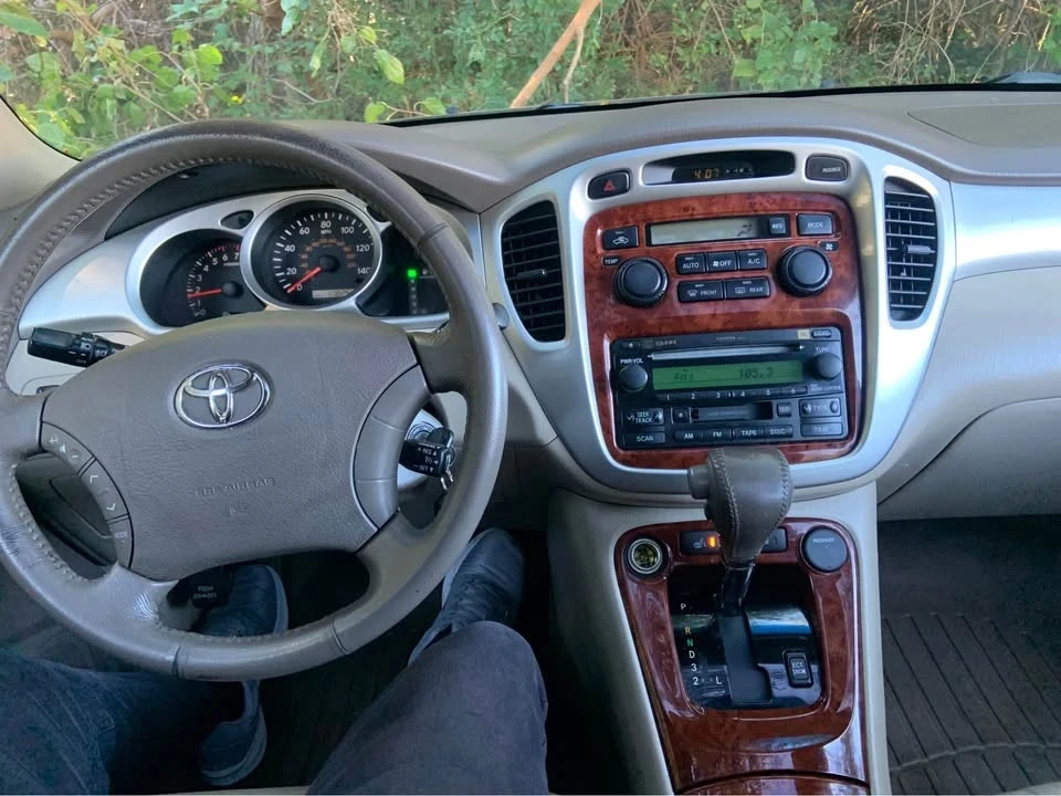 2005 Toyota Highlander - Image 8 of 9