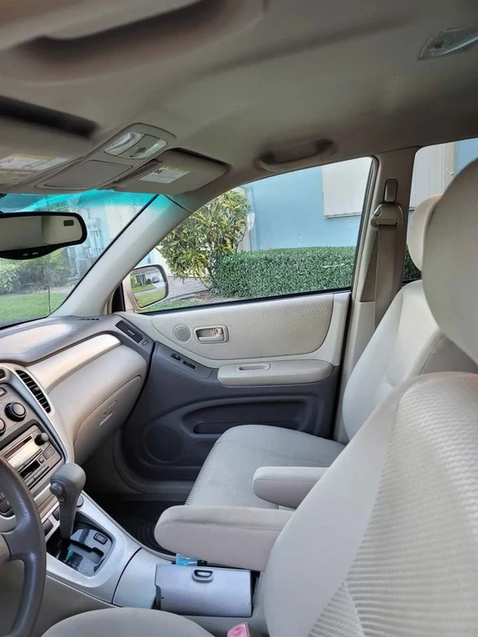 2005 Toyota Highlander - Image 3 of 10