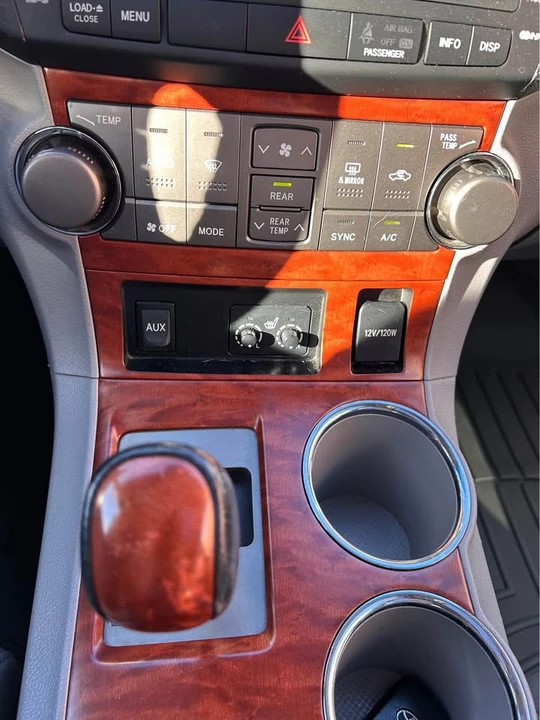 2009 Toyota Highlander - Image 6 of 9