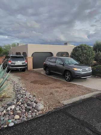 2013 Toyota Highlander - Image 2 of 18