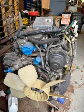 Toyota 2UZ-FE V8 Engine + Transmission Complete Swap