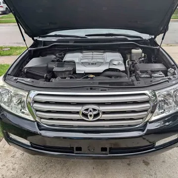 2011 Toyota Land Cruiser