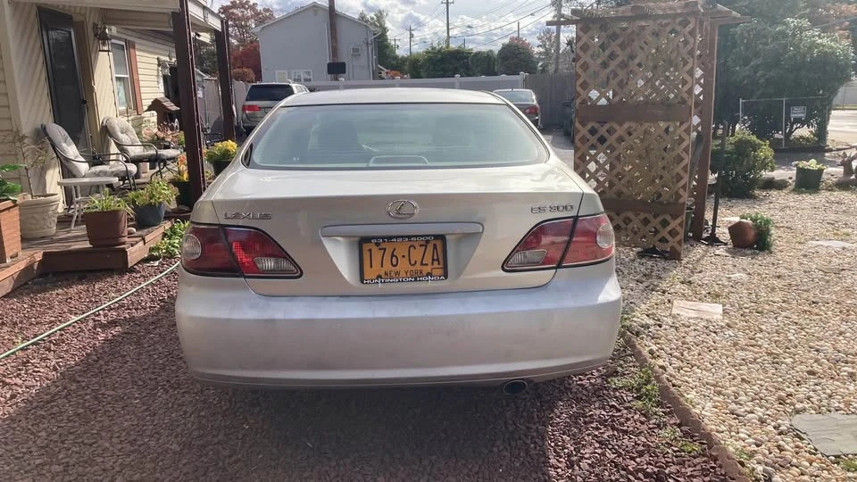 2003 Lexus ES 4th Gen - Image 3 of 9
